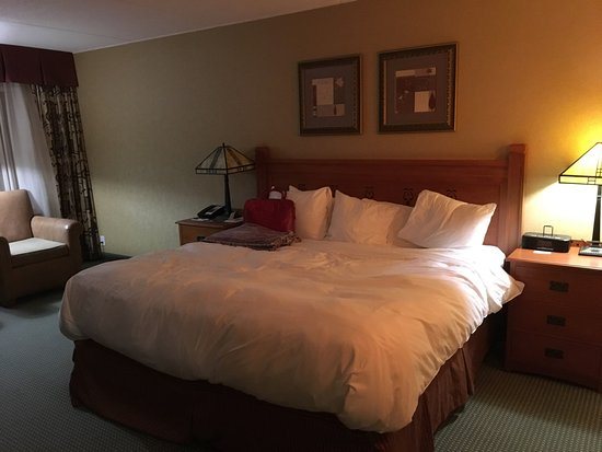 Oneida Hotel — Guest room