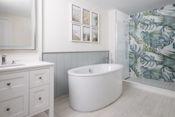Opal Sands Resort — Bathroom