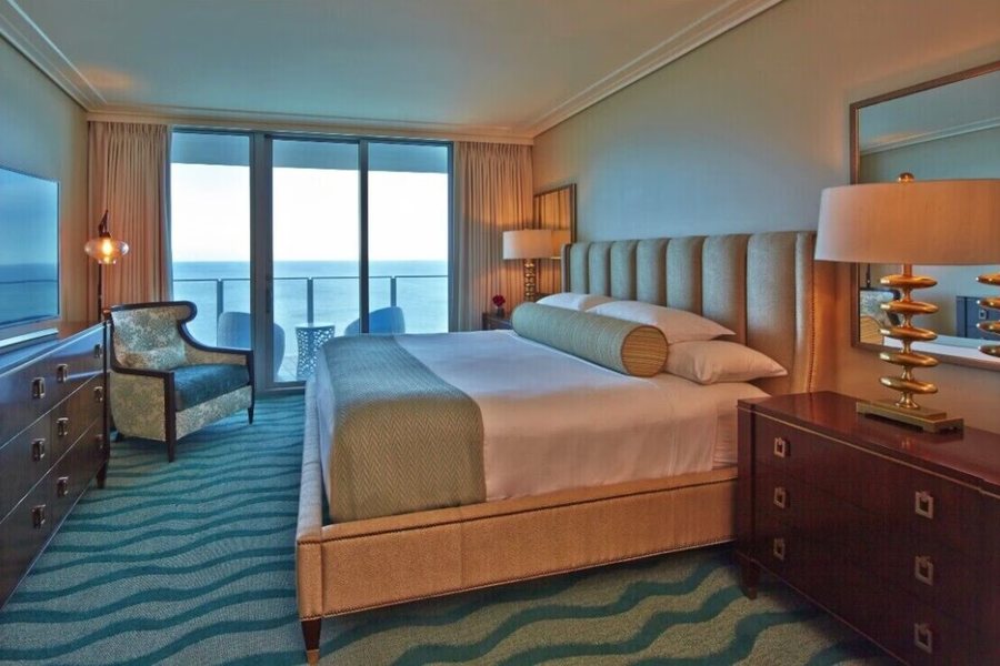 Opal Sands Resort — Guest room