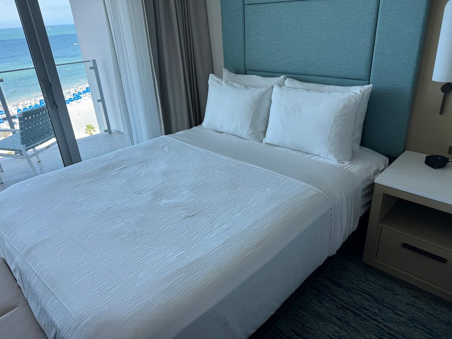 Opal Sol Resort — Guest room