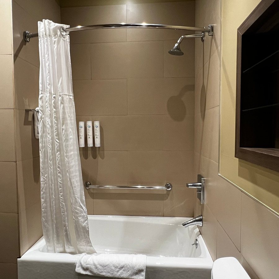 Opera House Hotel — Bathroom