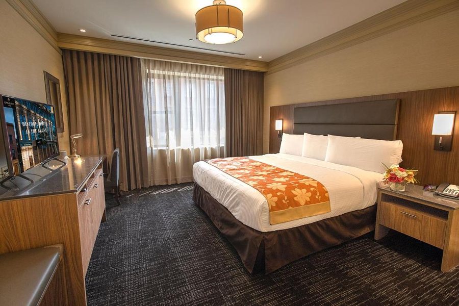 Opera House Hotel — Guest room