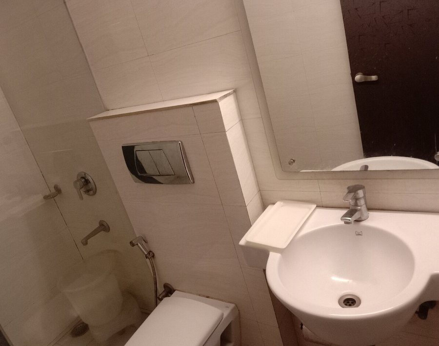 OPO Hotels Viva Palace — Bathroom