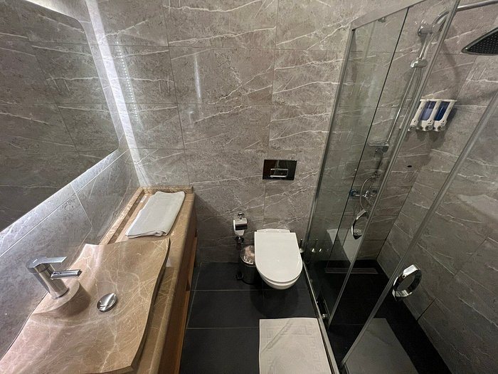 Oran Hotel Istanbul — Bathroom