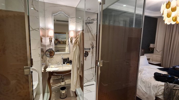 Orientbank Hotel Istanbul Autograph Collection Istanbul — Bathroom