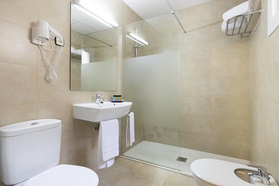 Oriente Atiram Hotel Barcelona Catalonia — Bathroom