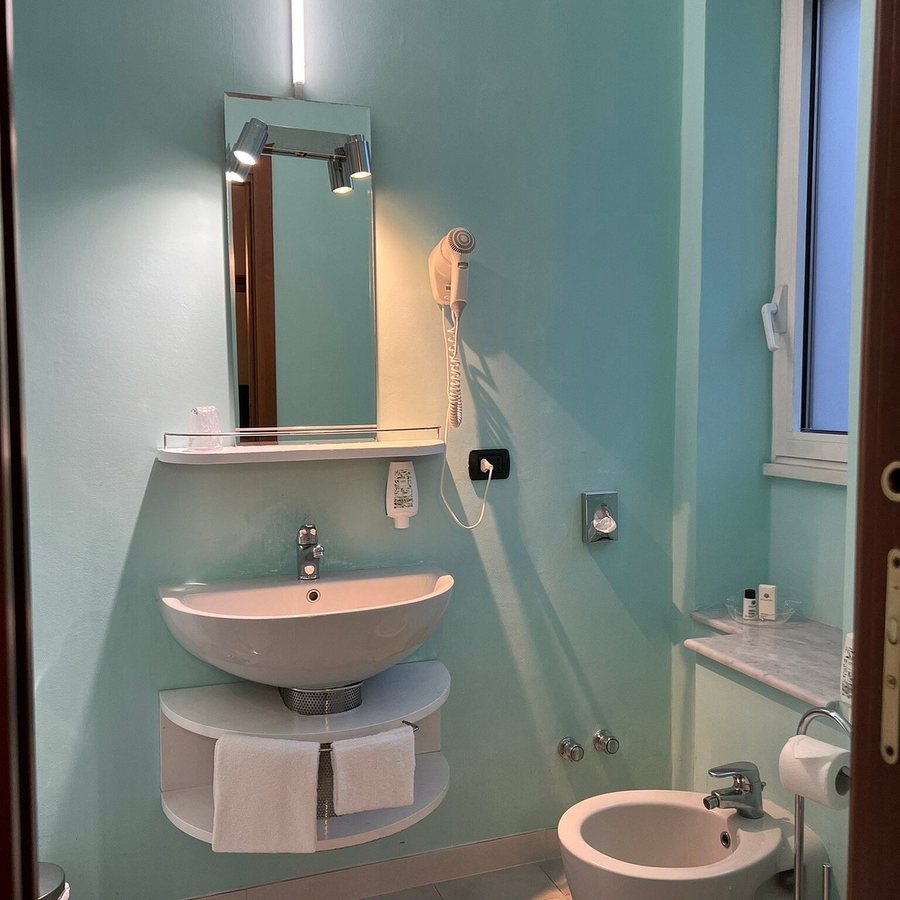 Ostelzzz — Bathroom