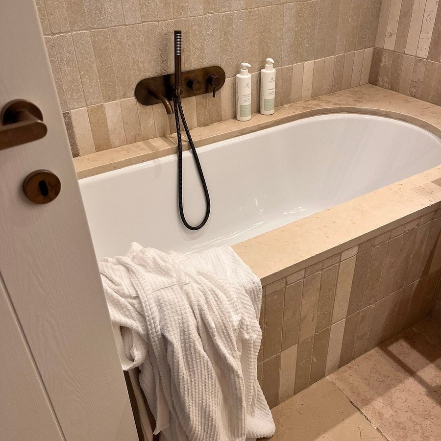 Ostuni a Mare — Bathroom