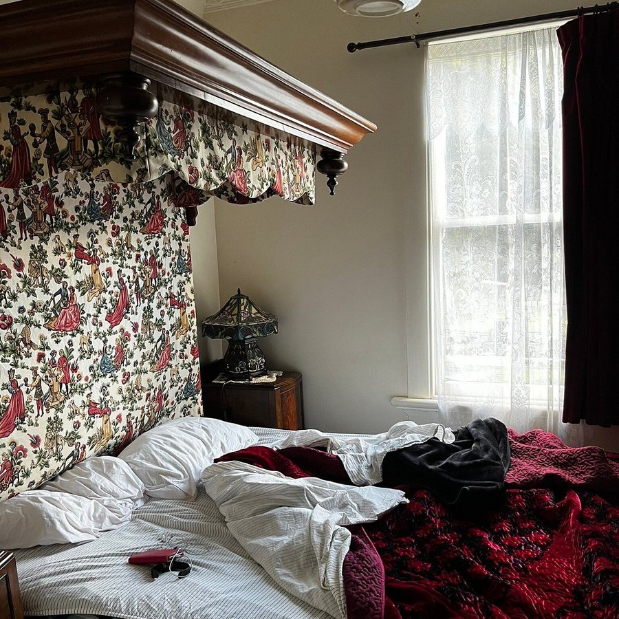 Otira Stagecoach Hotel — Guest room