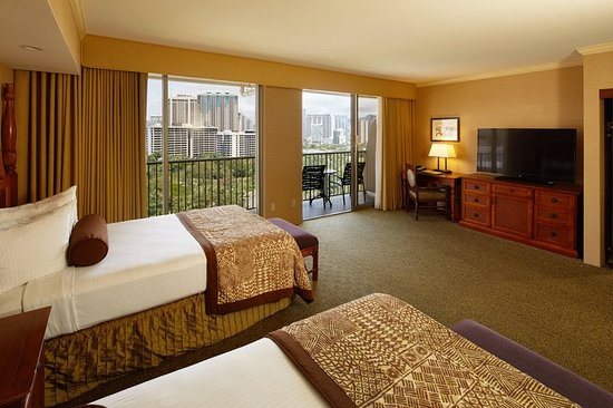 OUTRIGGER Reef Waikiki Beach Resort Honolulu Oahu Hawaii — Guest room