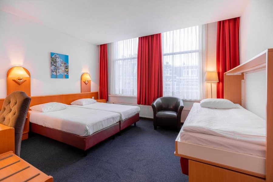 Owl Hotel — Guest room