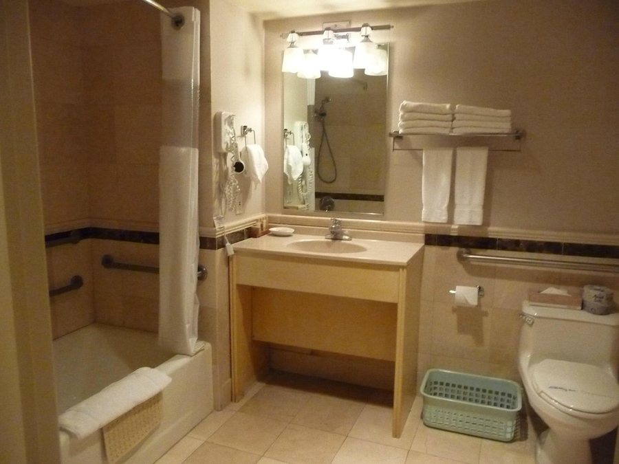 Oxford Palace Hotel Los Angeles California — Bathroom