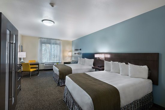 Oxford Suites Bellingham — Guest room