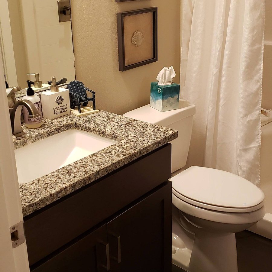 Oyhut Bay Seaside Resort — Bathroom