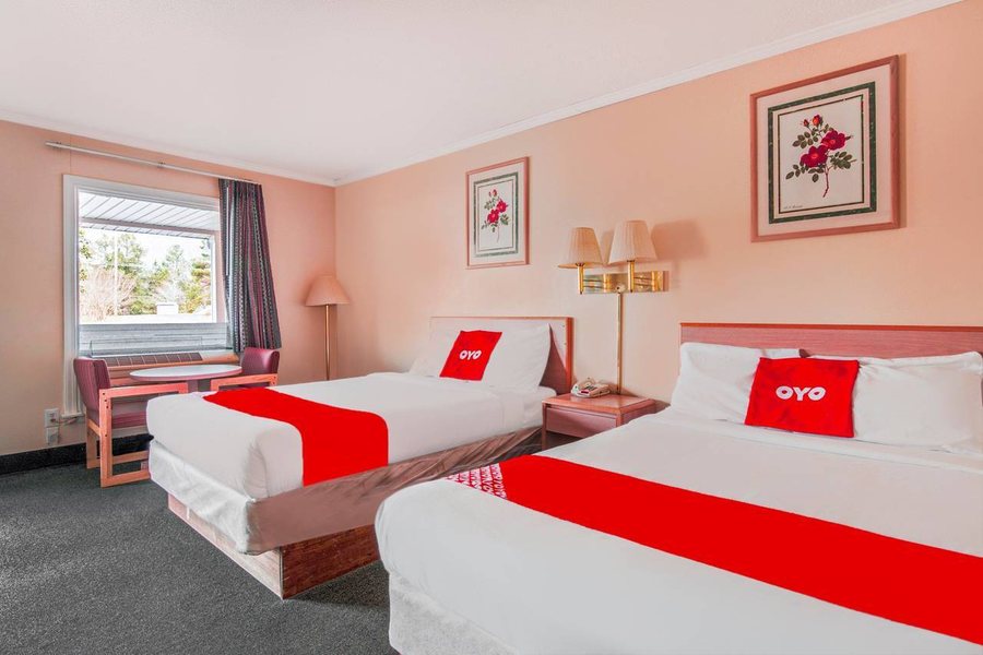 OYO Hotel Durham Skyland — Guest room