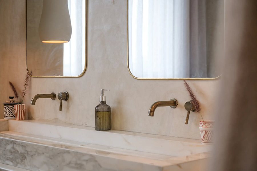 P tit Habibi — Bathroom
