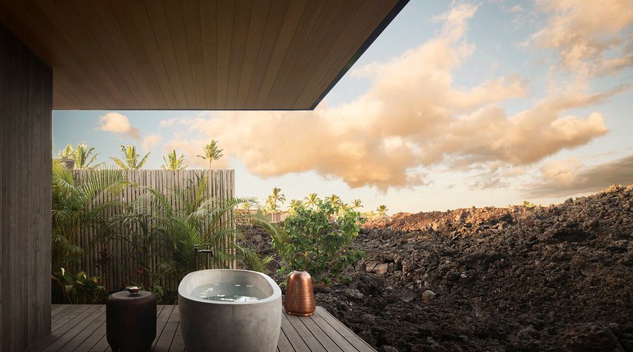 Pacific 19 Kona Kailua Kona Island of Hawaii Hawaii — Bathroom