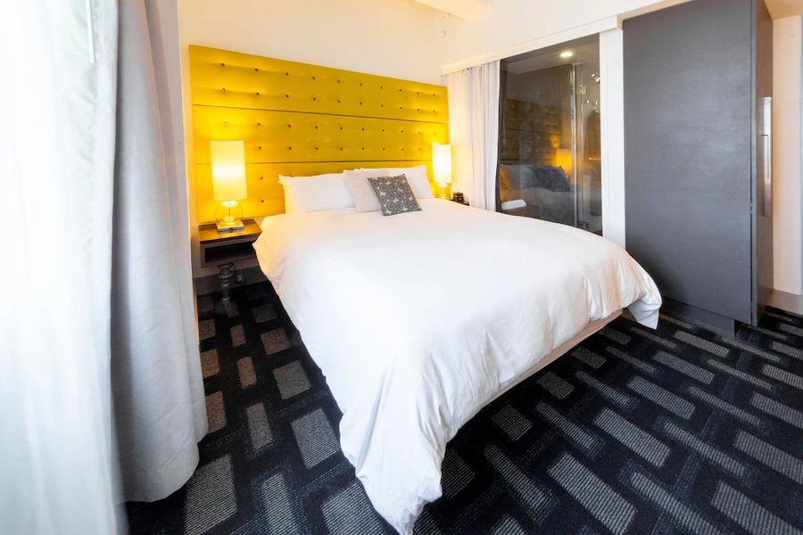 Padre Hotel — Guest room
