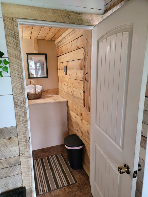 Pagosa Springs RV Park Cabins ATV Rentals — Bathroom