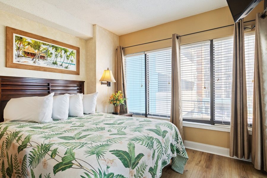 Palace Resort — Guest room