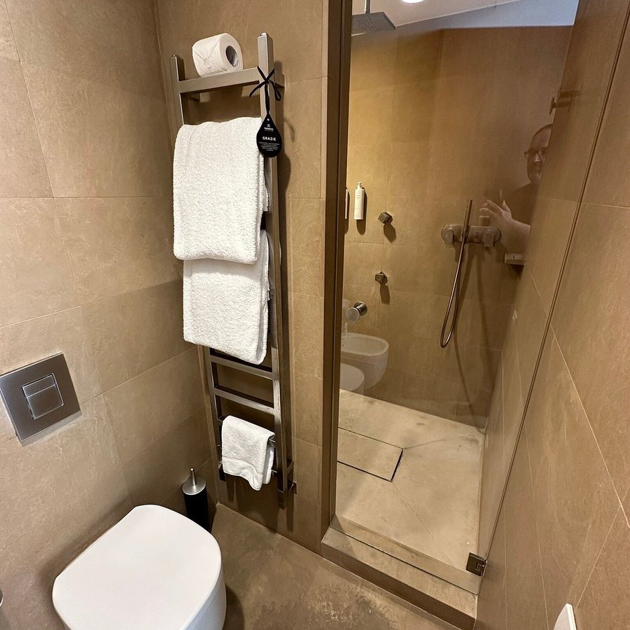 Palazzo Montemartini Rome A Radisson Collection Hotel — Bathroom