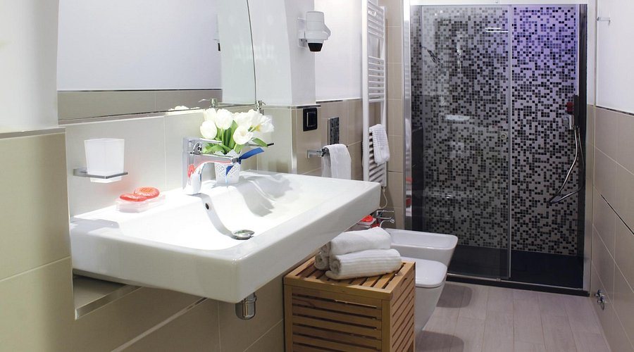 Palazzo Navona — Bathroom