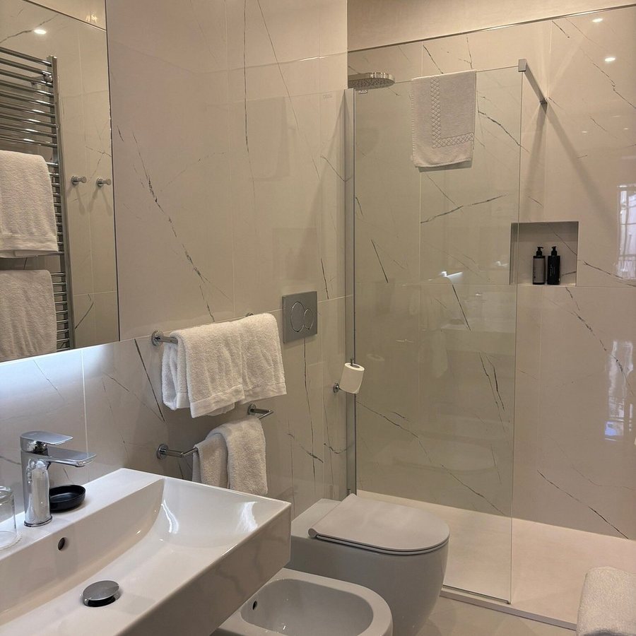 Palazzo Schiavoni — Bathroom