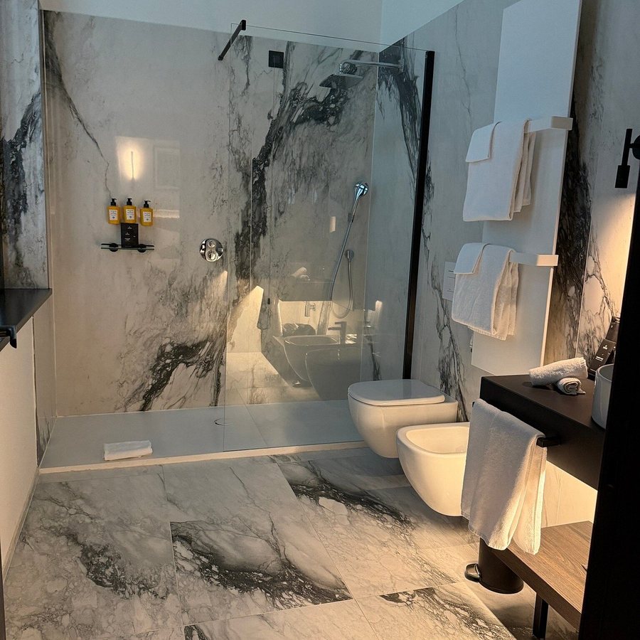 Palazzo Touring Club Milan A Radisson Collection Hotel — Bathroom