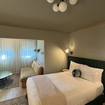 Palihotel Hollywood Los Angeles California — Guest room
