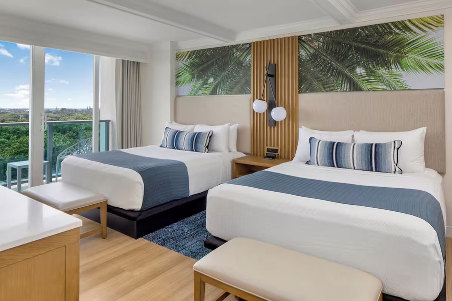 Palm Beach Motorcoach Resort — Guest room