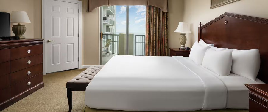 Palms Resort — Guest room