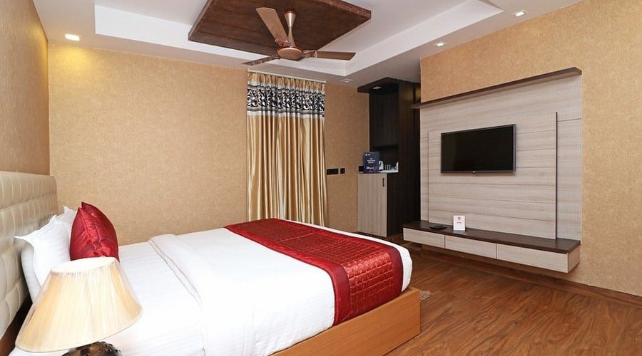 Pals Inn — Guest room