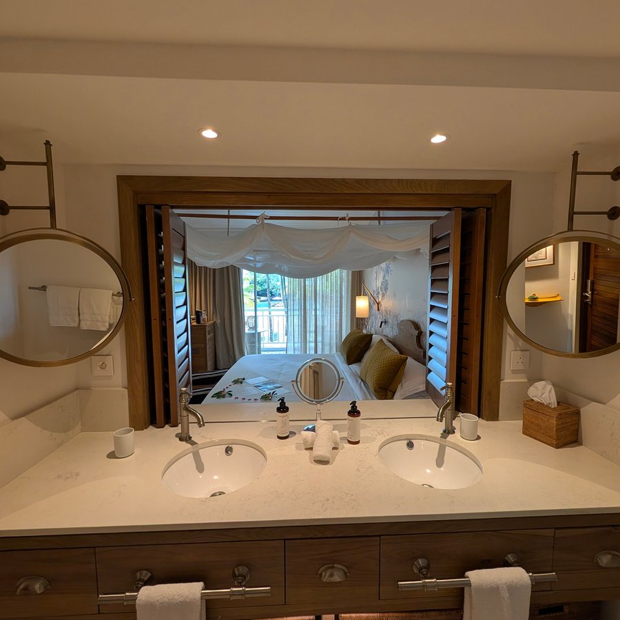 Paradis d Ouvea — Bathroom