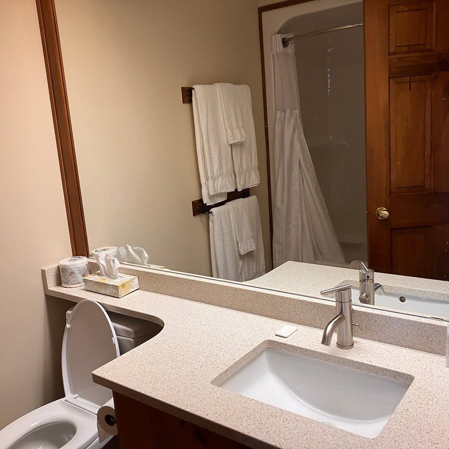 Paradise Lodge Canoga Park Los Angeles California — Bathroom