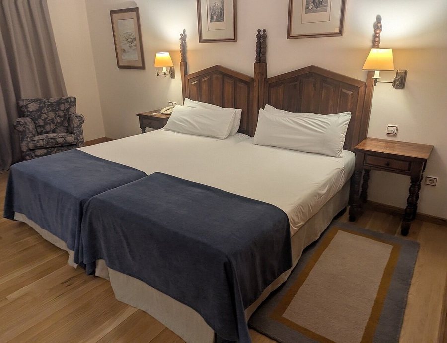 Parador de Vilalba — Guest room