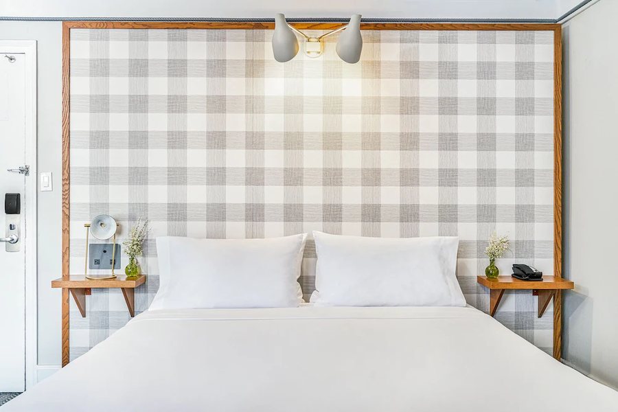 Paramount Times Square A Generator Hotel New York City New York — Guest room