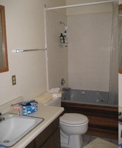 Park Avenue Condominiums by CooperWynn Property Management — Bathroom