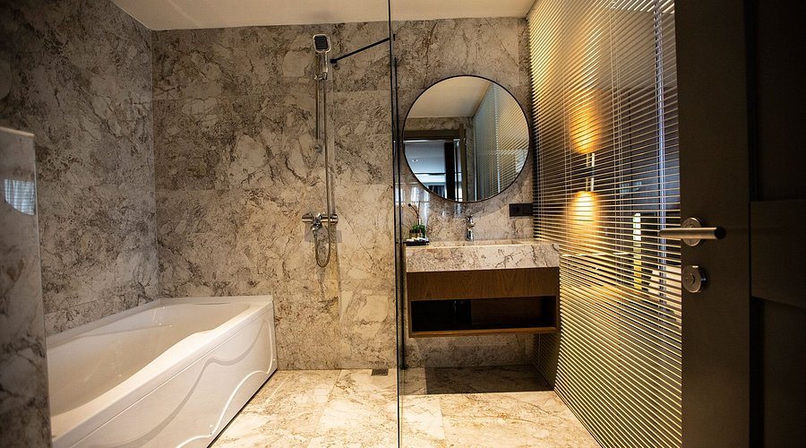 Park by Clover Hotel Istanbul — Bathroom