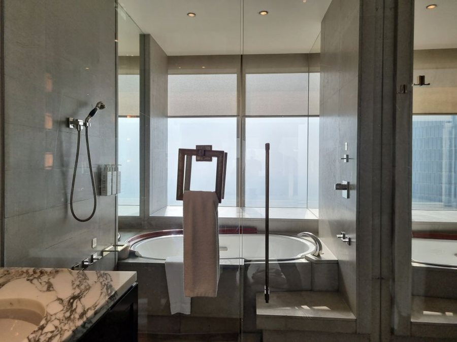 Park Hyatt Shanghai — Bathroom