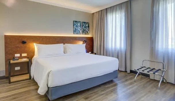 Park Inn by Radisson Berrini — Guest room
