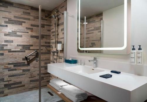 Park Inn by Radisson Istanbul Airport Odayeri Istanbul — Bathroom