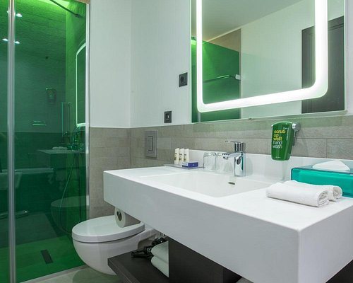 Park Inn by Radisson Istanbul Atasehir Istanbul — Bathroom