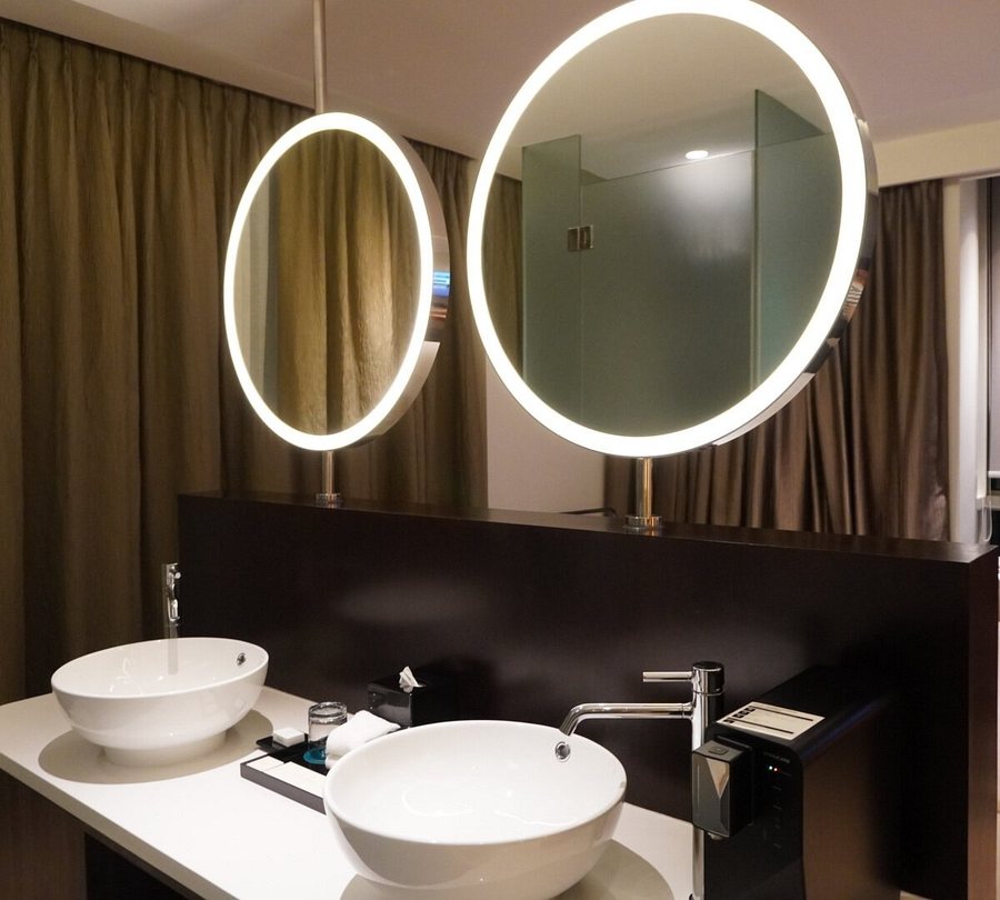 Park Regis By Prince Singapore — Bathroom