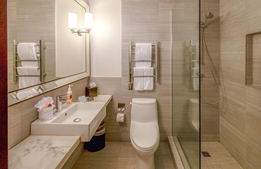 Park South Hotel New York City New York — Bathroom