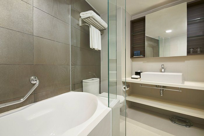 Park View Hotel — Bathroom