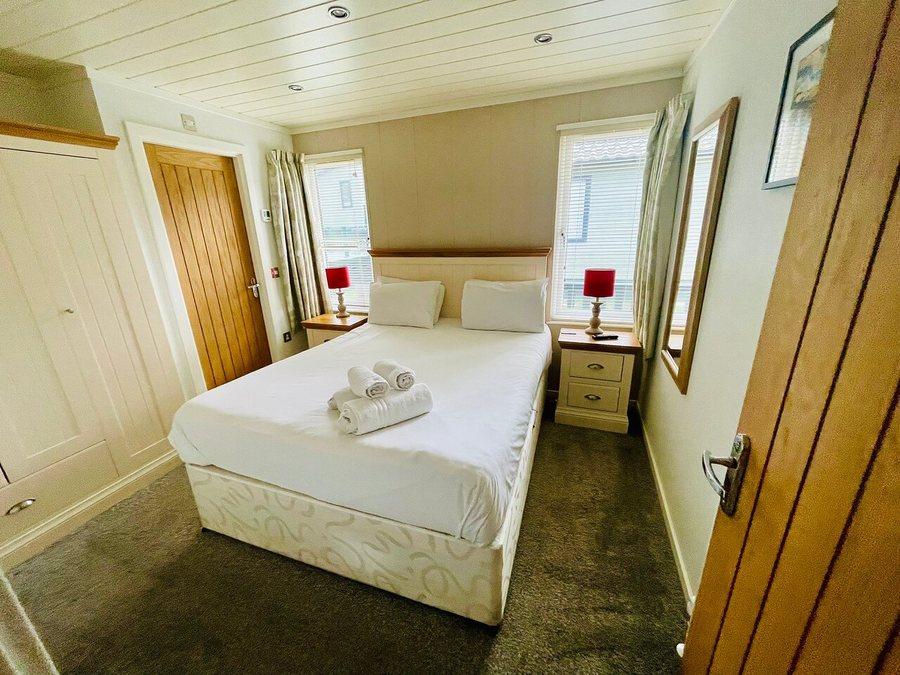 Parkdean Resorts Fallbarrow Holiday Park Lake District — Guest room