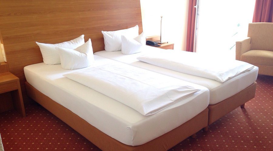 Parkhotel Maximilian Resort SPA — Guest room