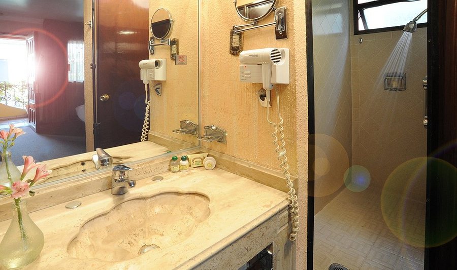 Parklife Masaryk — Bathroom