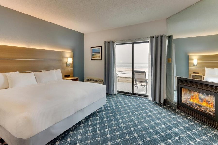 Parkshore Resort — Guest room