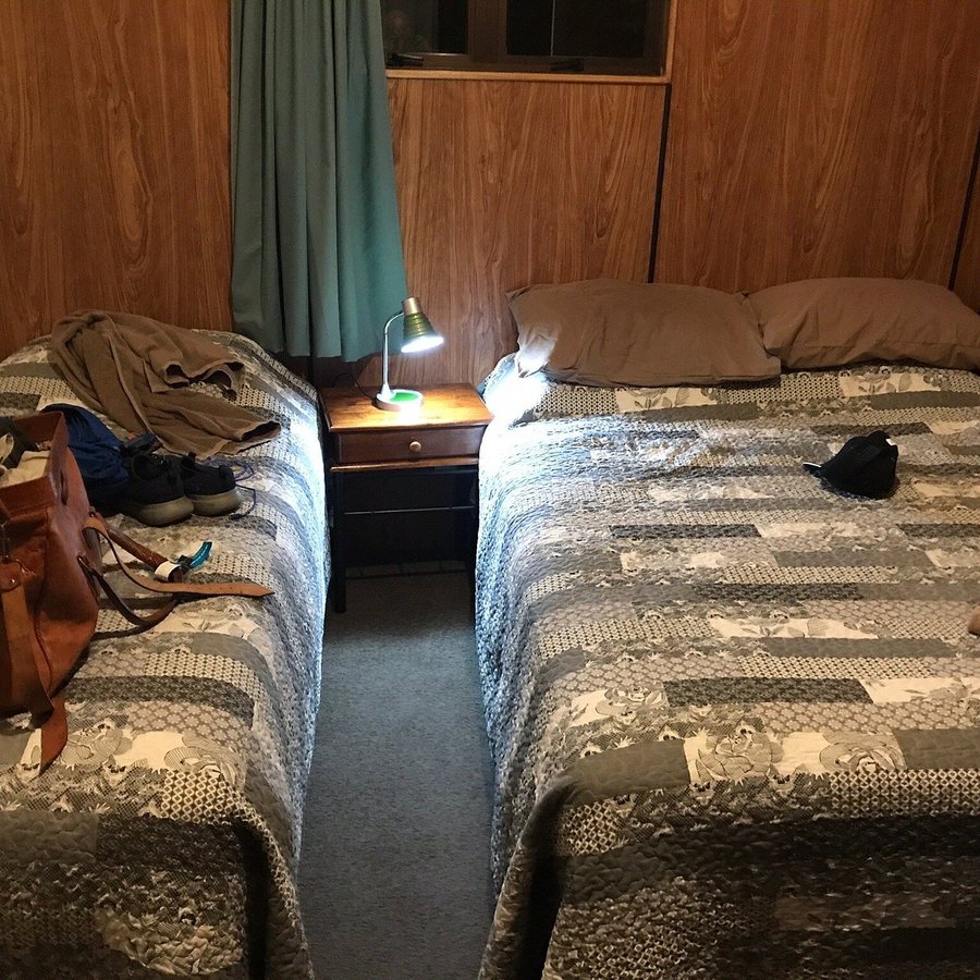 Parkside Motel — Guest room